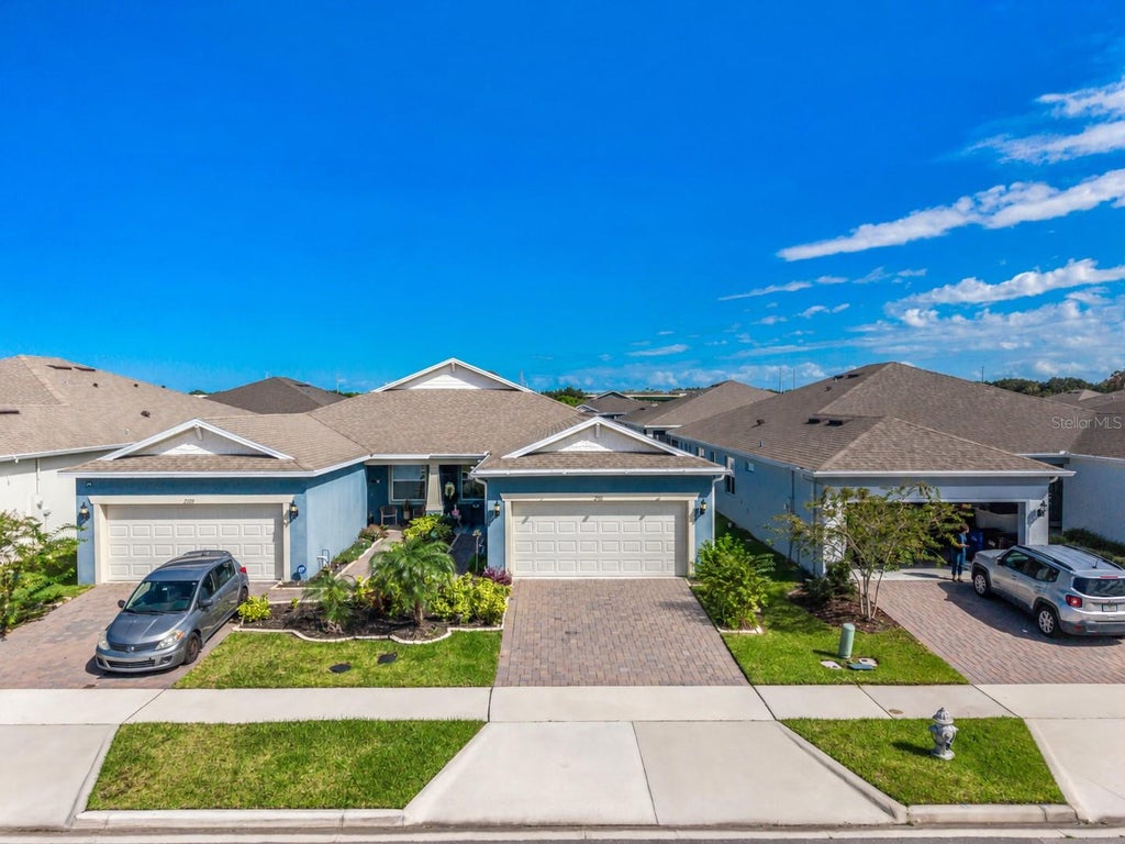 Photo of 2711 Summer Retreat Lane, Kissimmee, FL 34744 (MLS # S5160475)