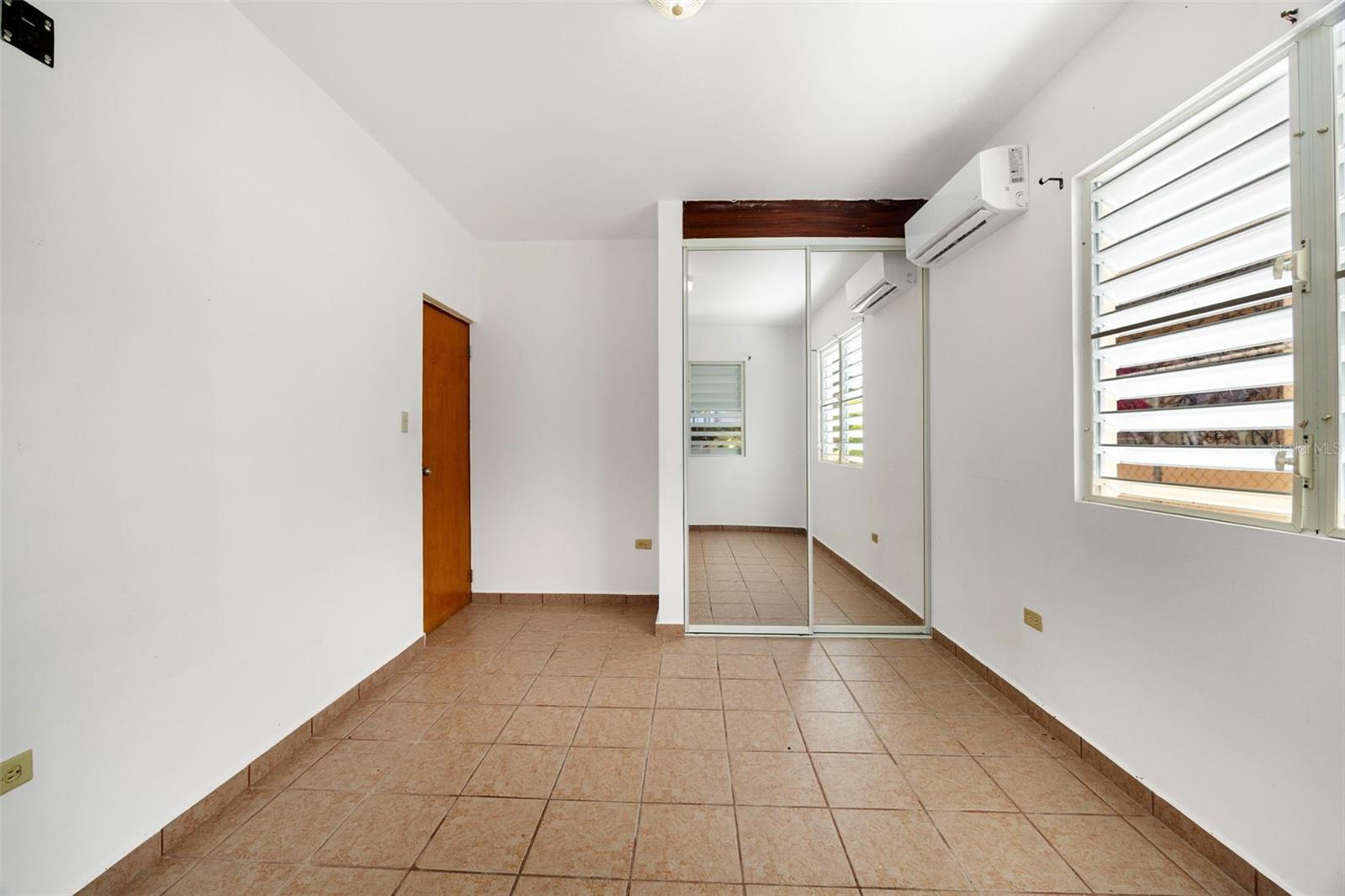 URB QUINTO CENTENARIO - Residential