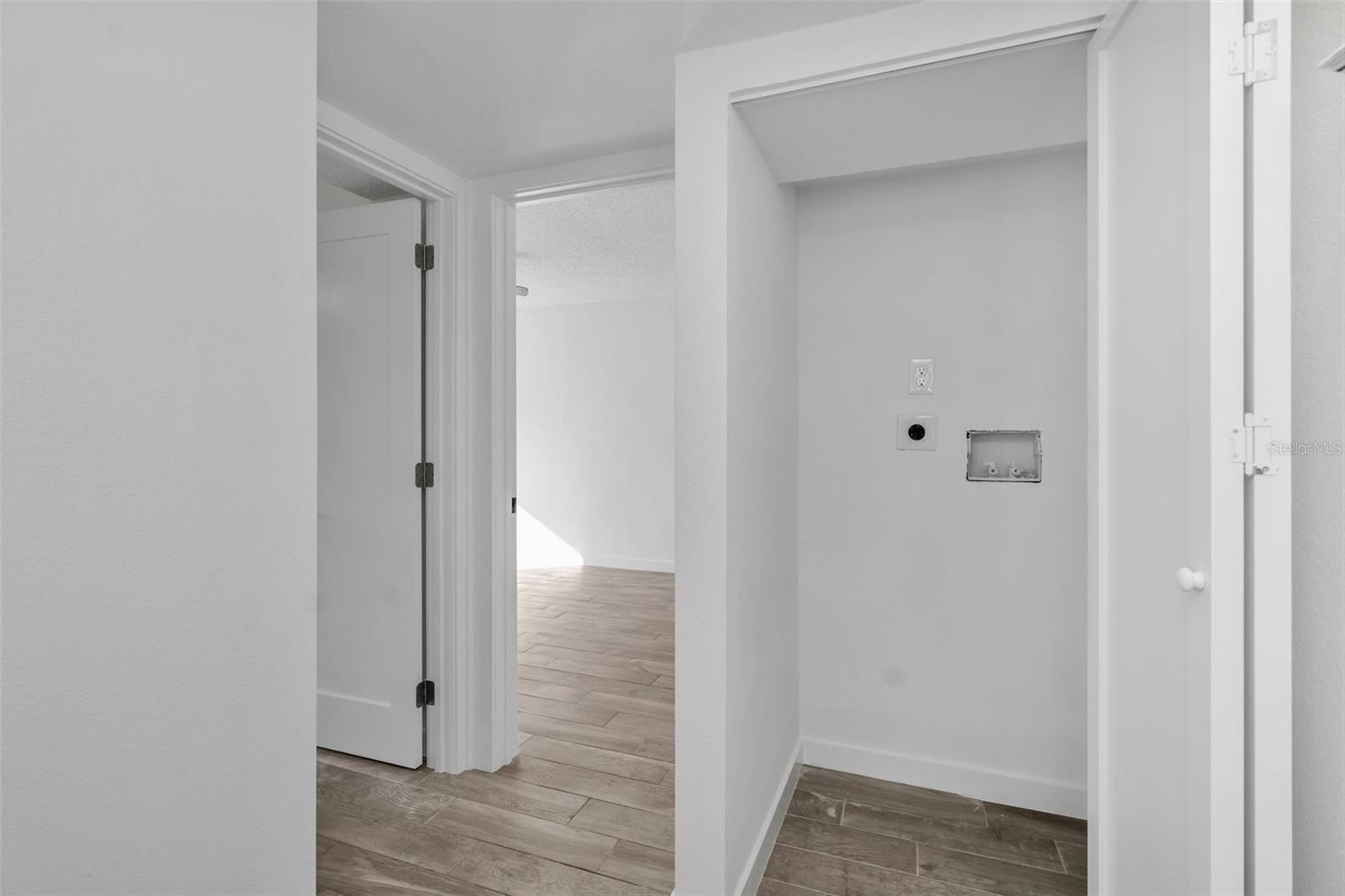 COVE SPGS CONDO - Residential