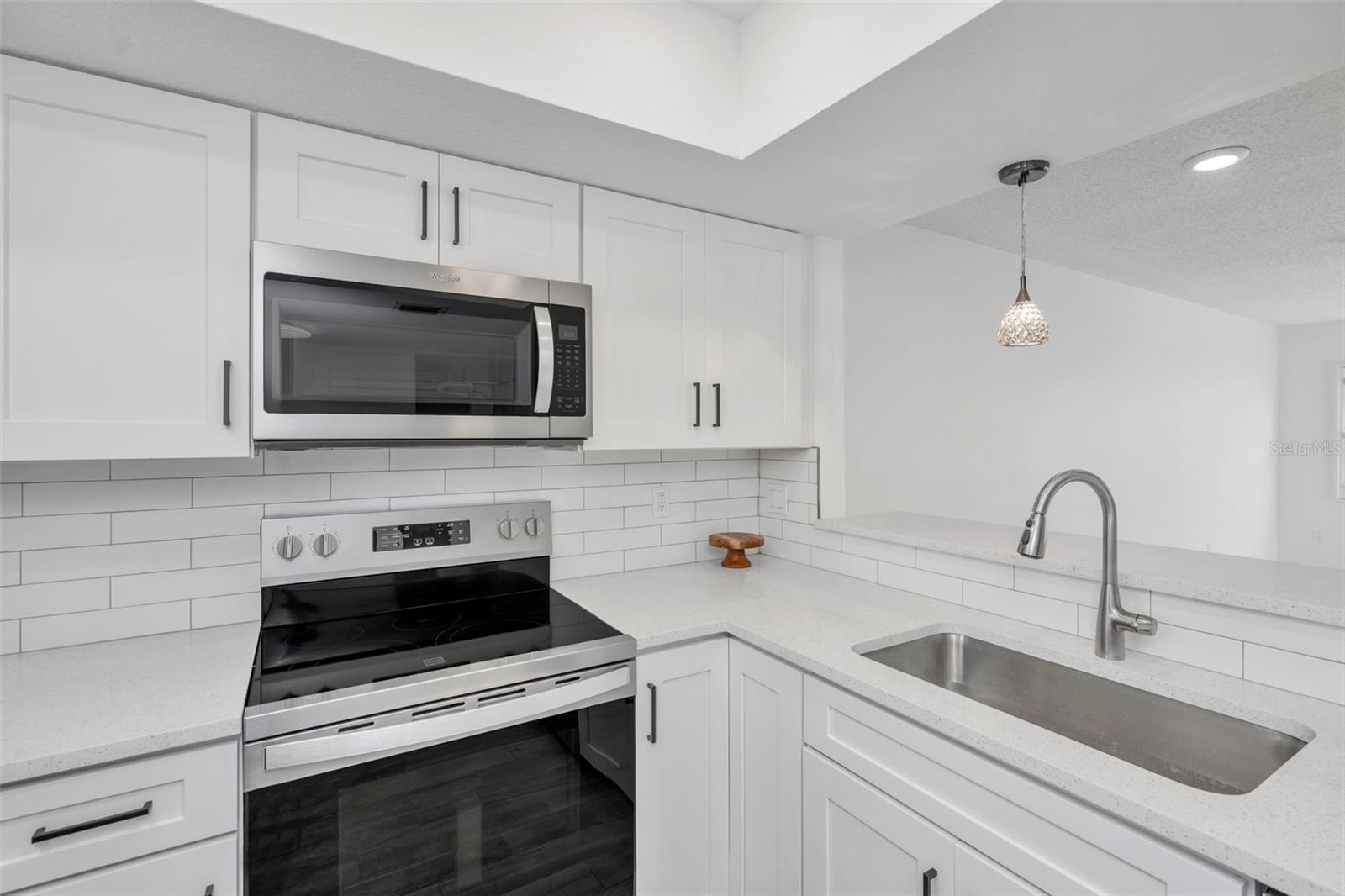 COVE SPGS CONDO - Residential