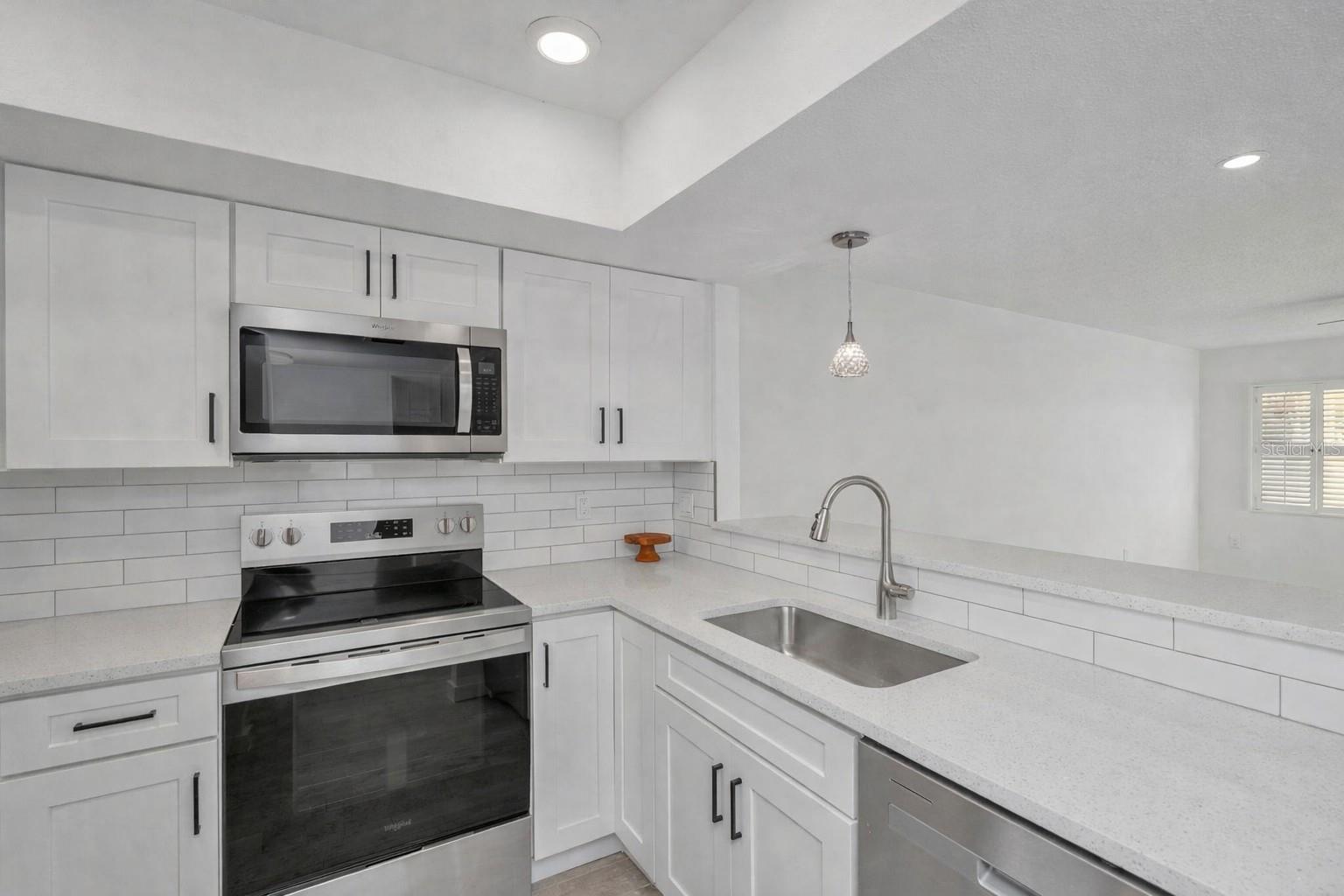 COVE SPGS CONDO - Residential