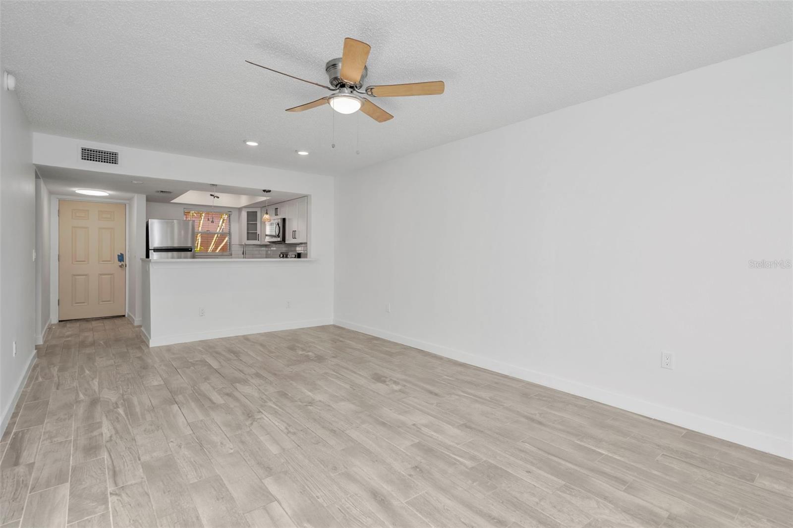 COVE SPGS CONDO - Residential