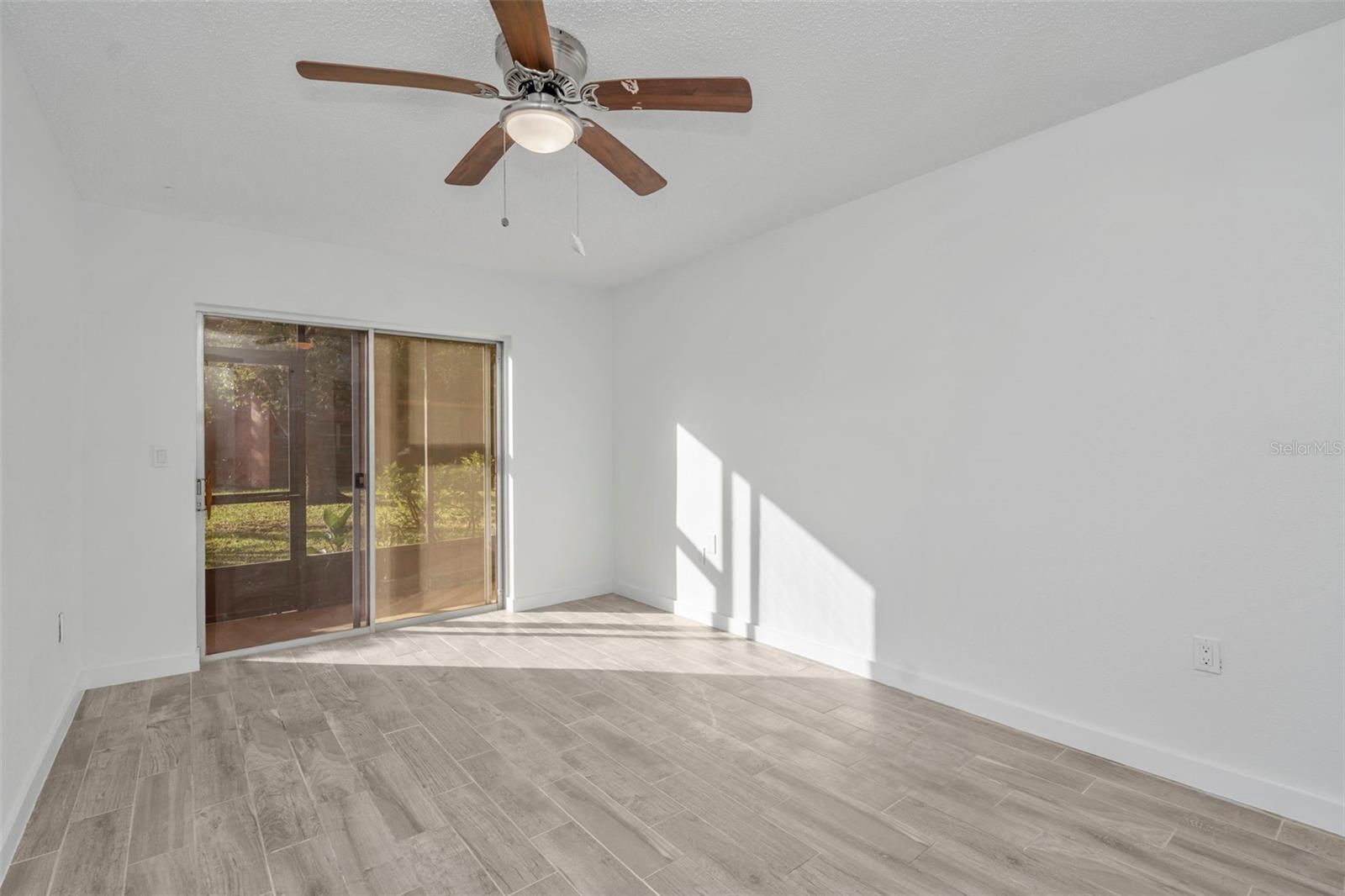 COVE SPGS CONDO - Residential