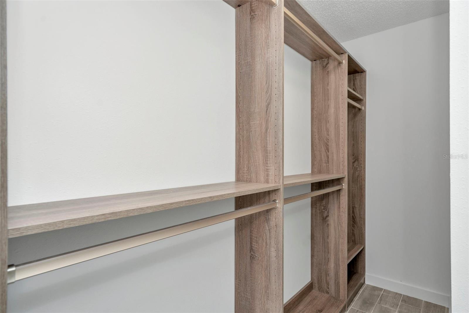 COVE SPGS CONDO - Residential