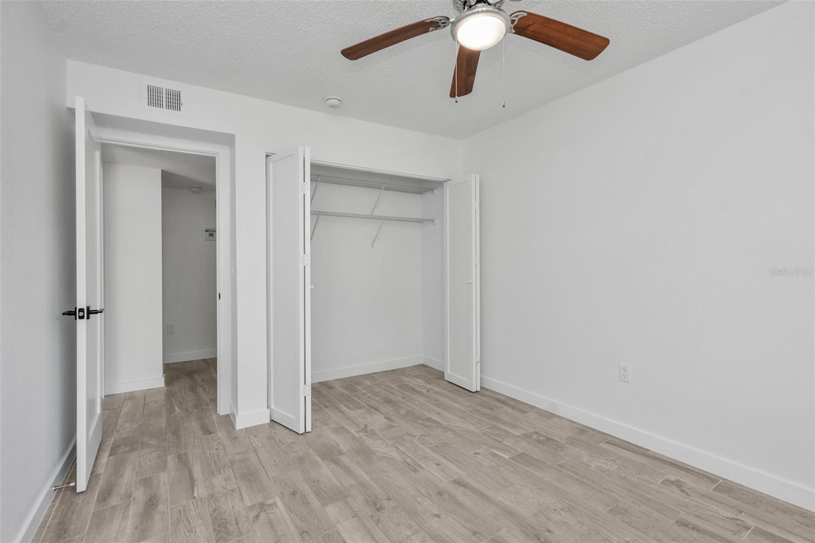 COVE SPGS CONDO - Residential