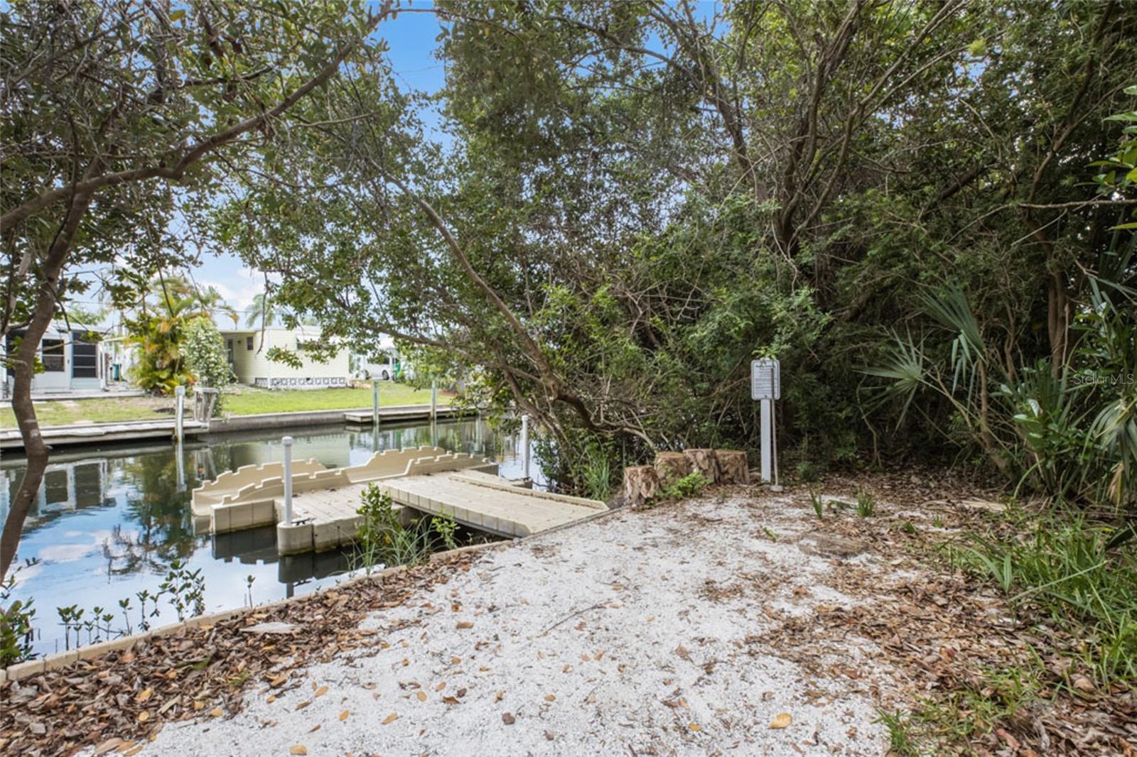 RIVERBAY TWNHMS PH ONE - Residential