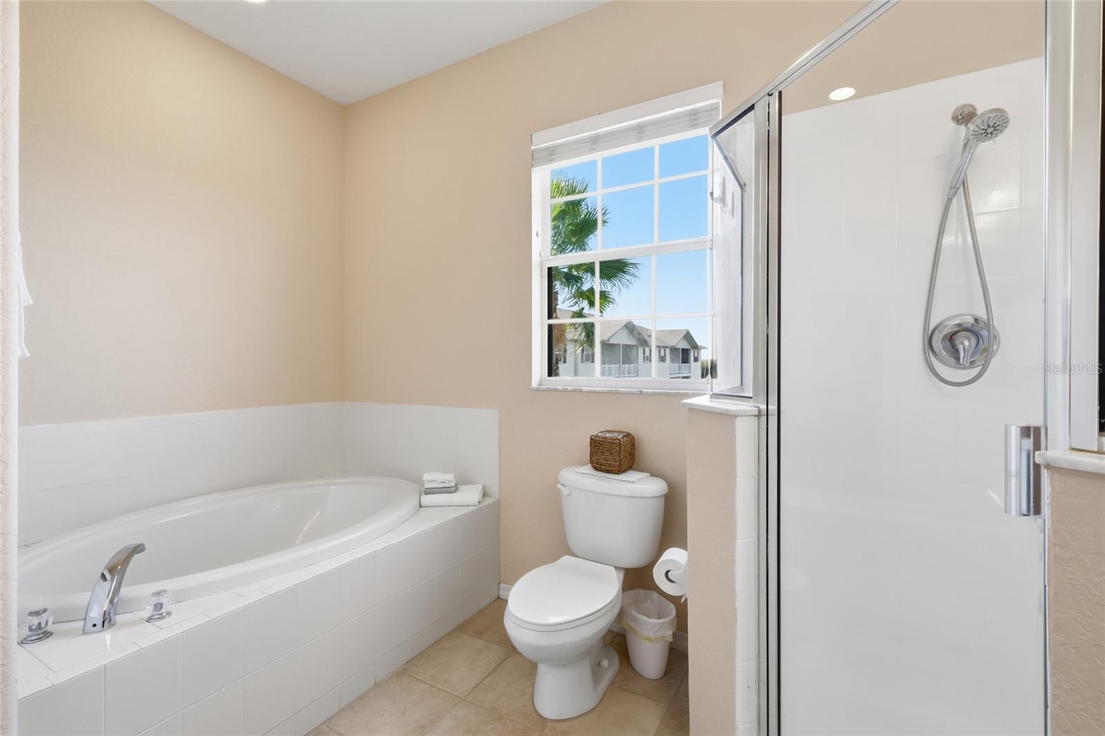 RIVERBAY TWNHMS PH ONE - Residential