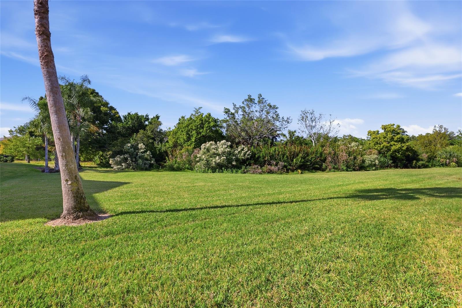 RIVERBAY TWNHMS PH ONE - Residential