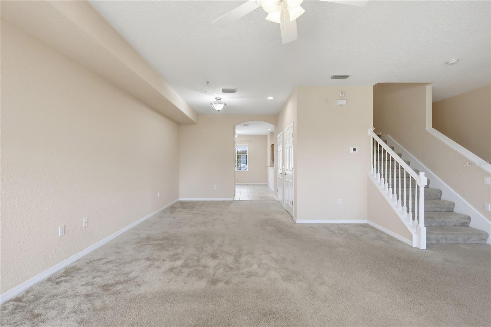 RIVERBAY TWNHMS PH ONE - Residential