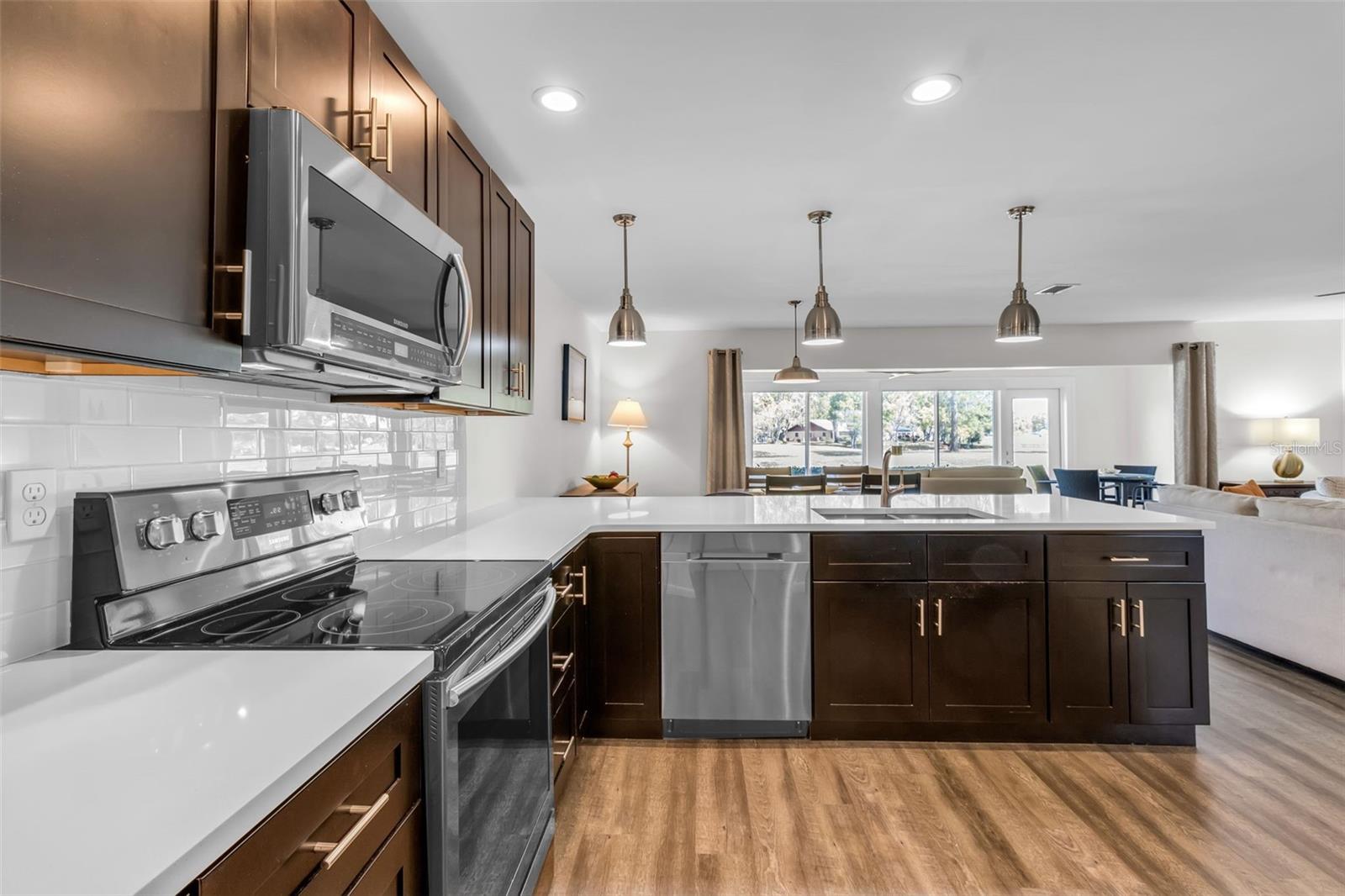 PALM-AIRE AT SARASOTA 7-C - Residential