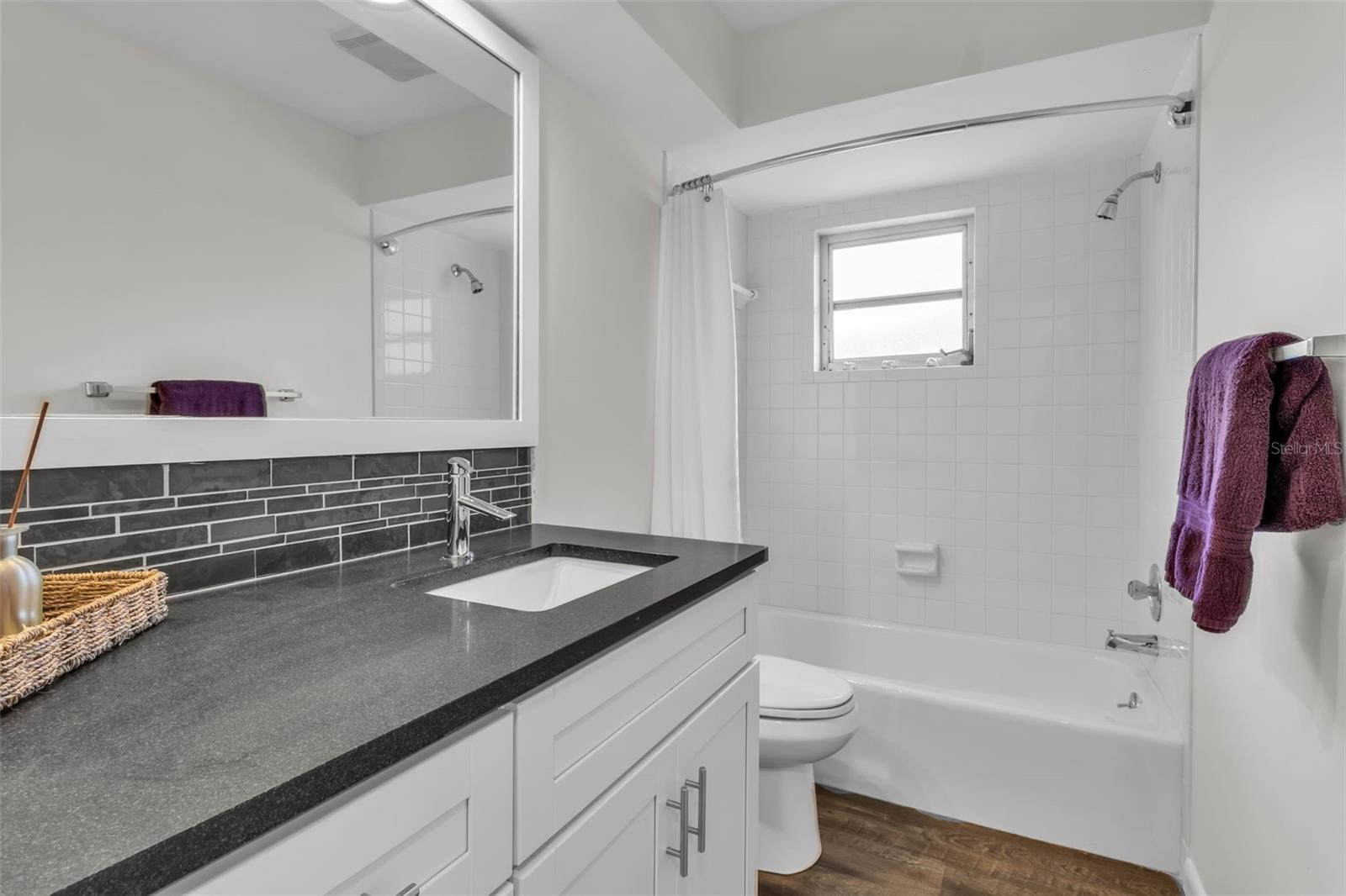 PALM-AIRE AT SARASOTA 7-C - Residential