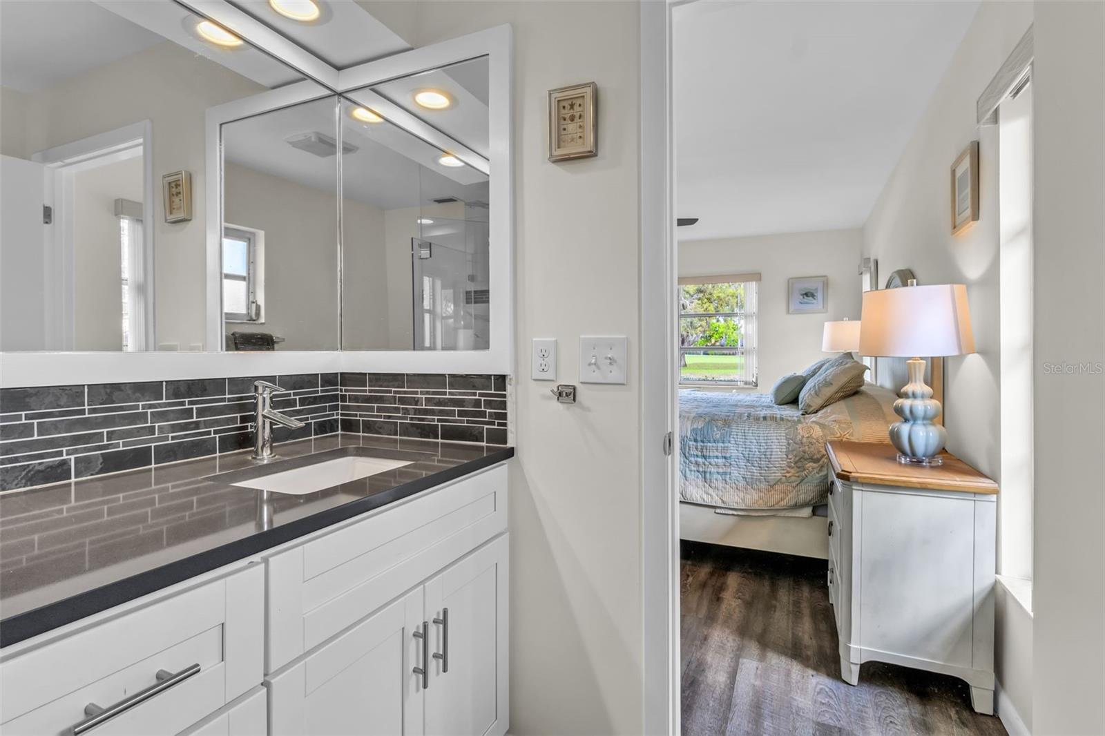 PALM-AIRE AT SARASOTA 7-C - Residential