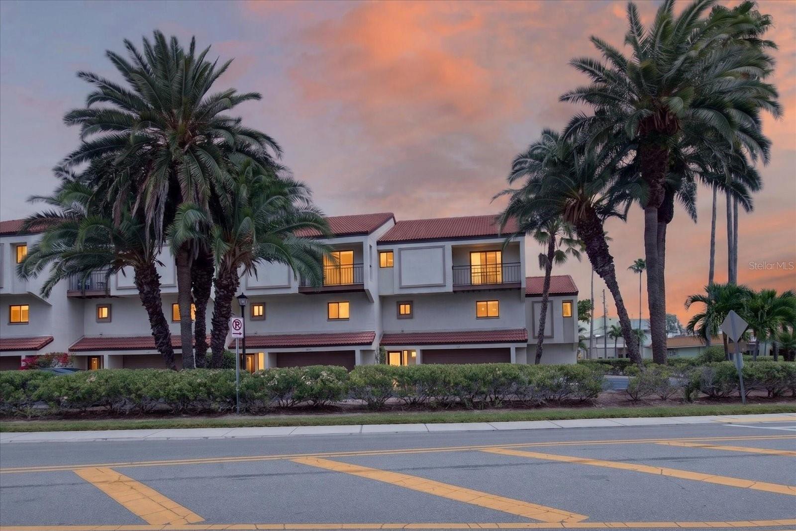 240 WINDWARD PASSAGE 1004