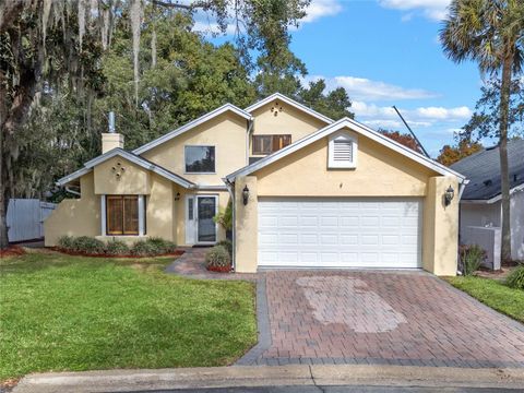 A home in LONGWOOD