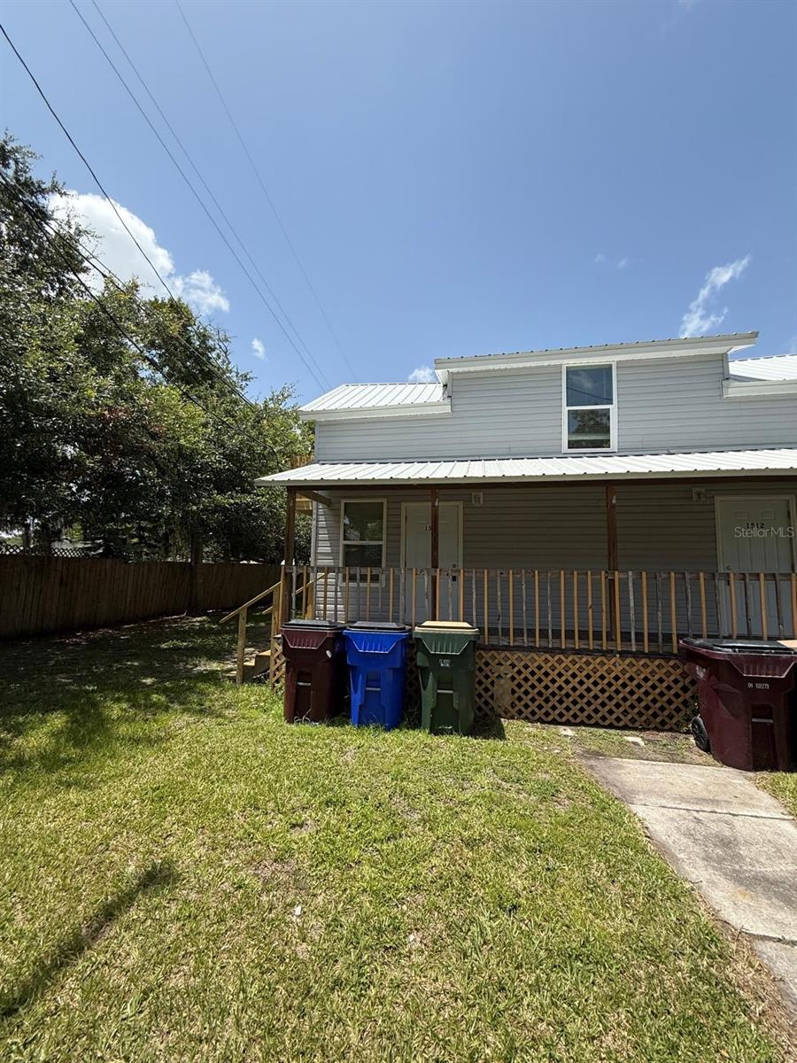 Remodeled duplex featuring 2 bedrooms and 2 bathrooms, located on a generously sized lot. Conveniently situated just three blocks from the bus stop, five blocks from downtown St. Cloud and City Hall, and only seven blocks from St. Cloud Lakefront. Lawn care is included, and a washer and dryer are available for your convenience!
The garage in the back is available for rent at $150 per month.
MOVE IN SPECIAL: Christmas in July. Move in this month and receive a $300 rent credit to be applied to your third month!!
Applications will ONLY be processed if you have viewed the inside of the home, submitted all applications and dropped off a holding deposit. We will hold the property for the first application and deposit received.