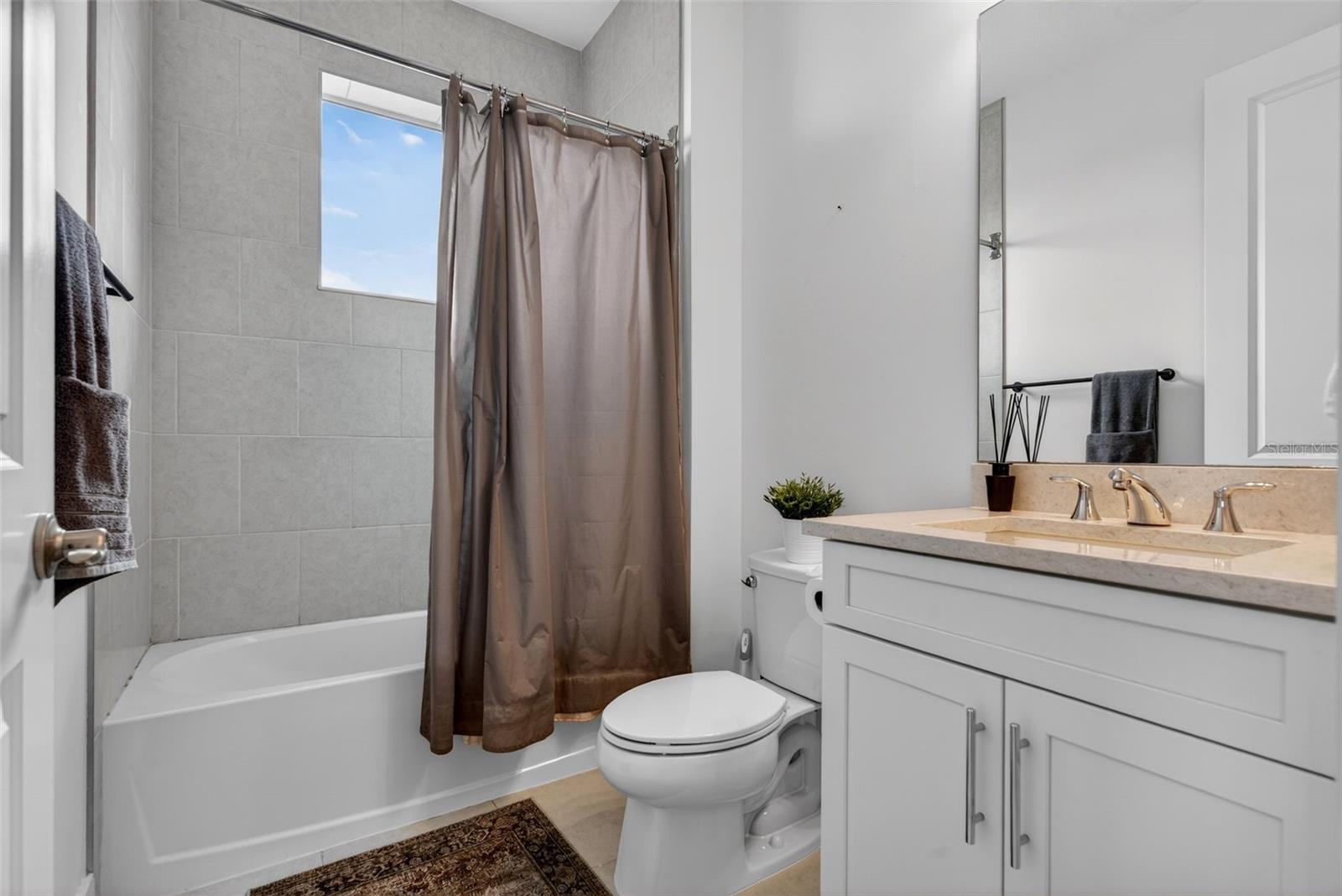 ISLES AT LAKEWOOD RANCH - Residential