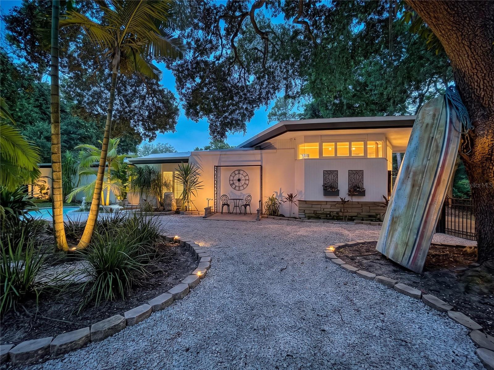 1653 SUNNYBROOK LANE