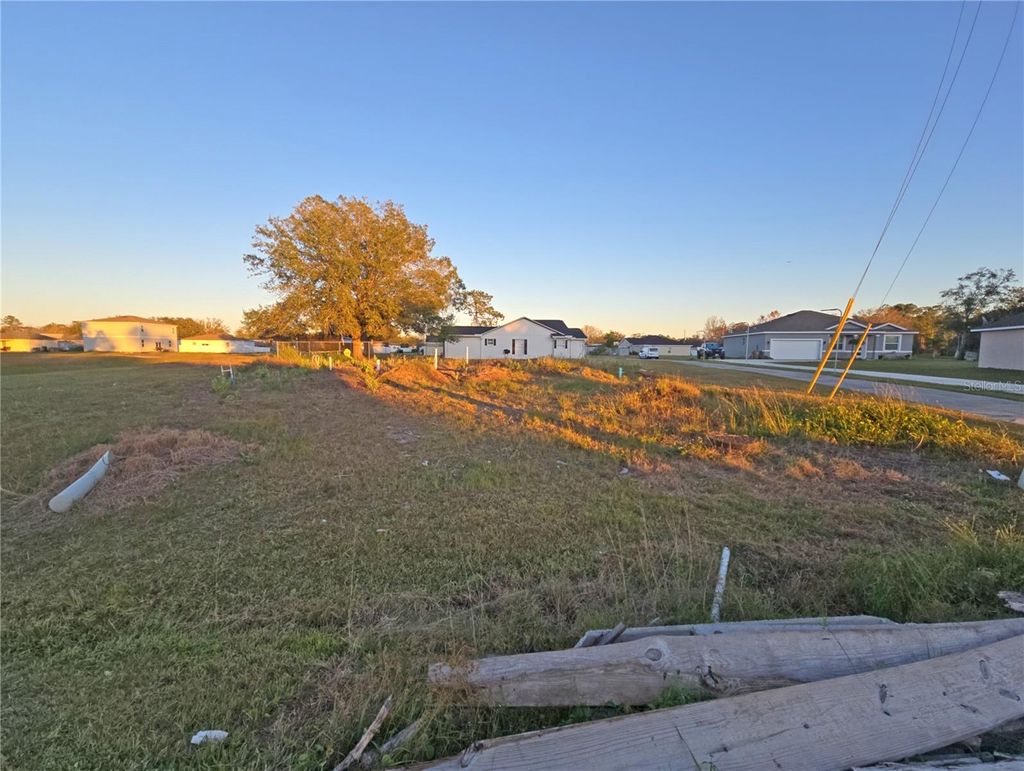 Photo of 230 Canterbury Court, Kissimmee, FL 34758 (MLS # S5144615)