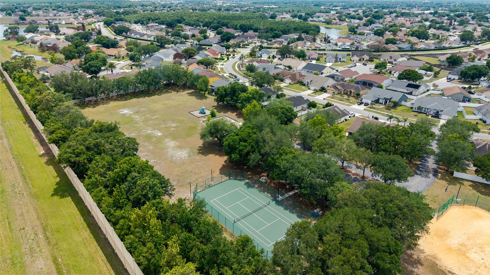 SOUTHCHASE - Residential