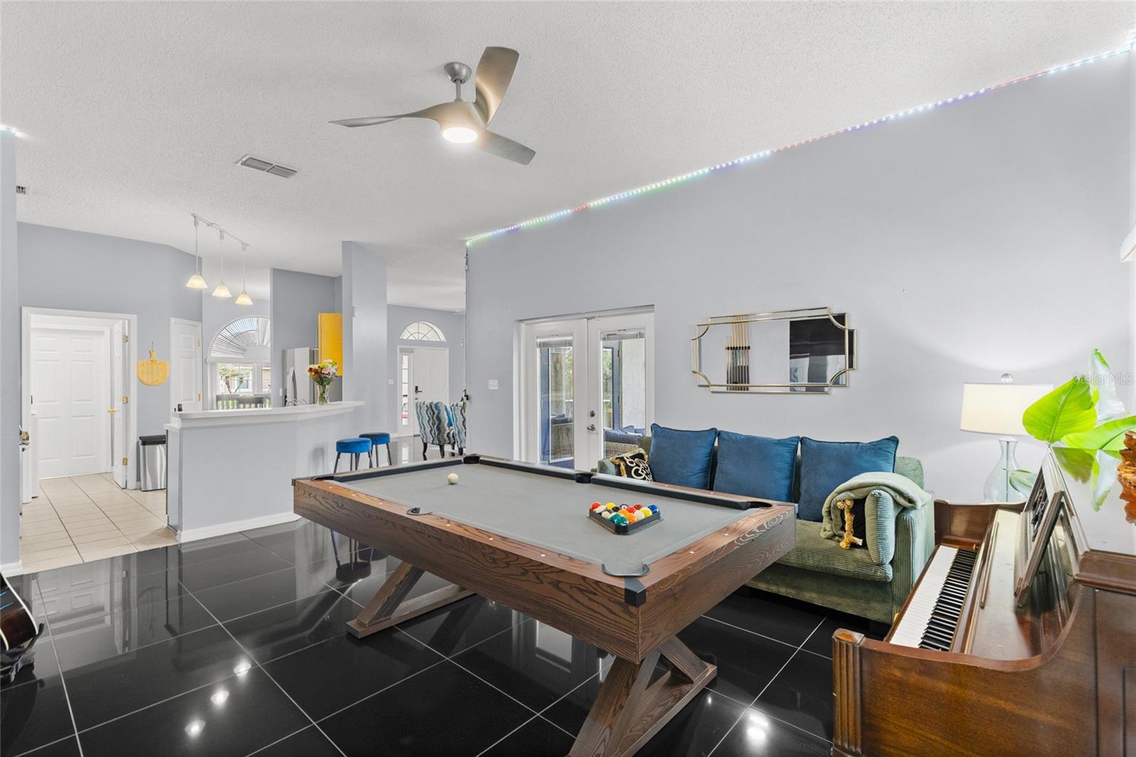 SOUTHCHASE - Residential