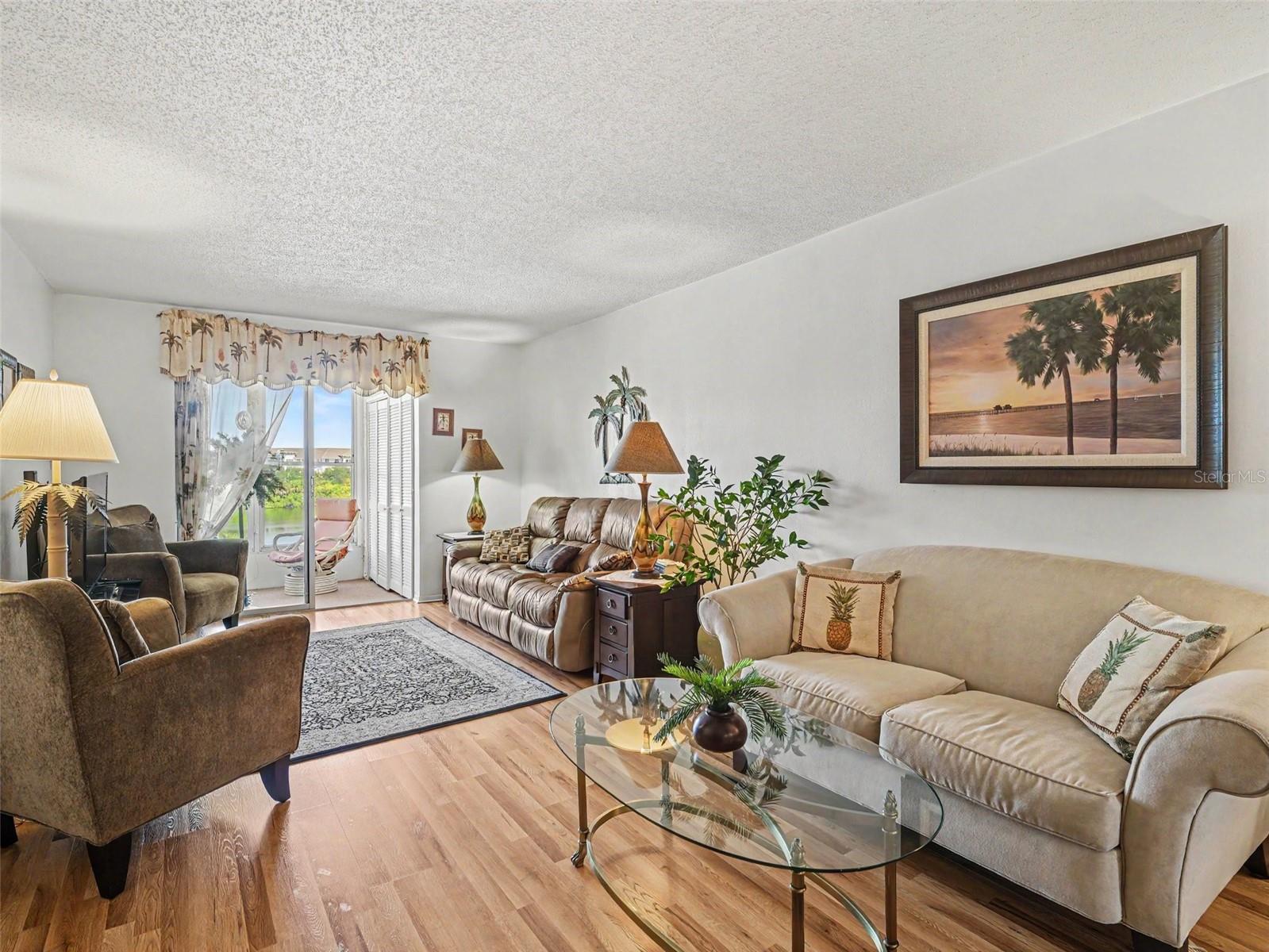 3785 LAKE BAYSHORE DRIVE H-405, BRADENTON, FL, 34205 3 3785 LAKE BAYSHORE DRIVE H-405