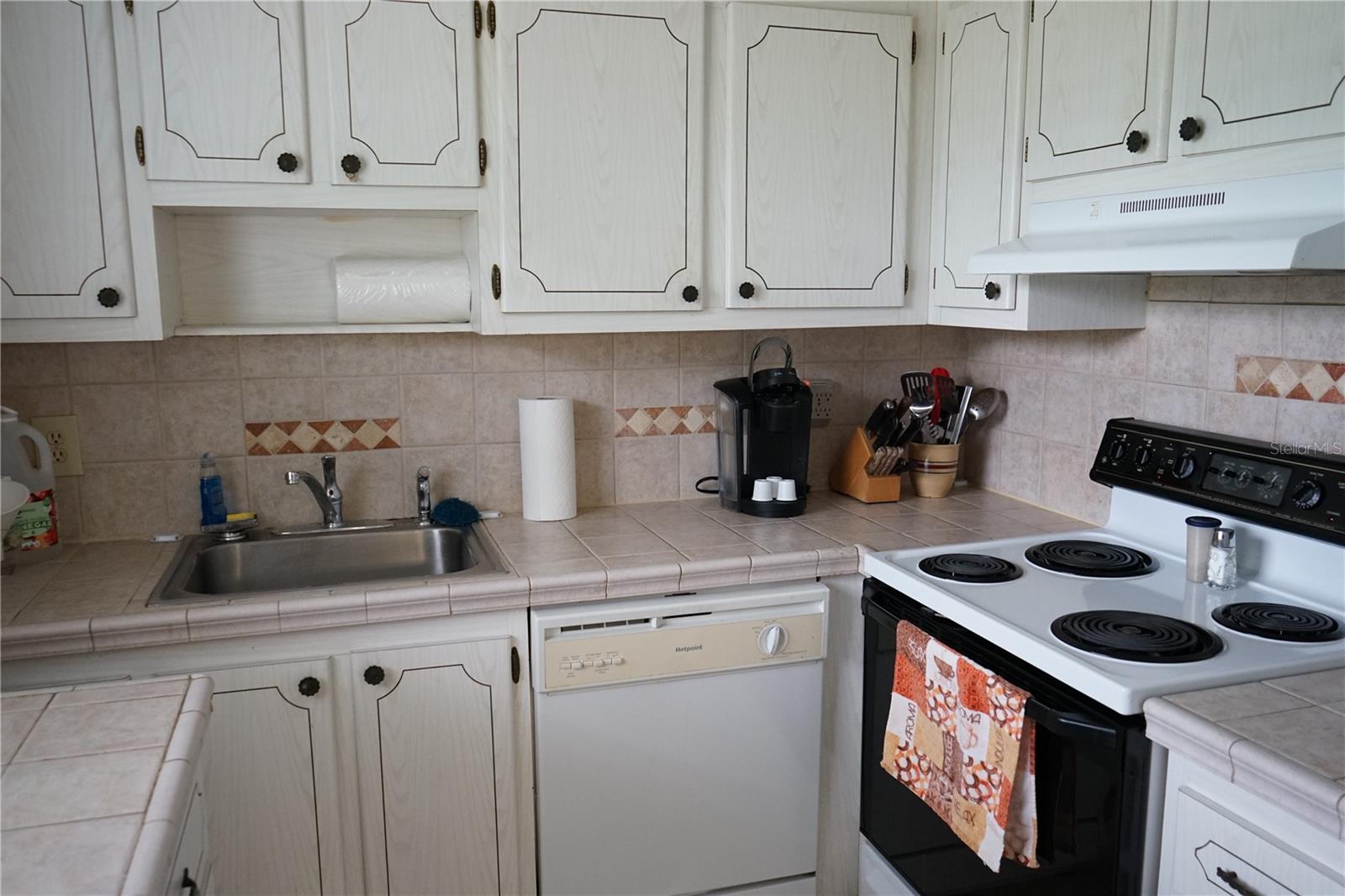 CAMBRIDGE I CONDO - Residential