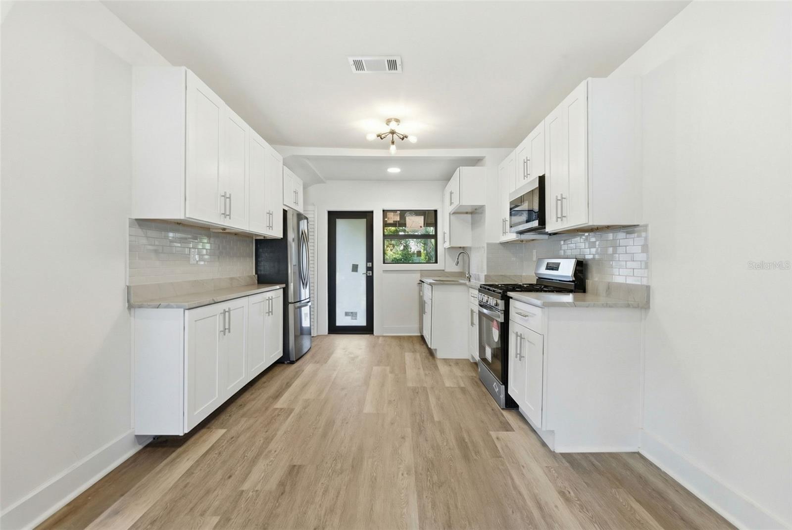 NEBRASKA PLACE SUB - Residential Lease