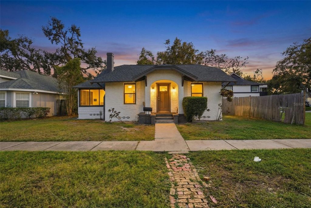 Photo of 1326 13th Avenue S, St Petersburg, FL 33705 (MLS # TB8459519)