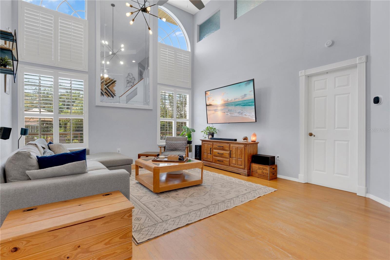5947 DORAVILLE DRIVE