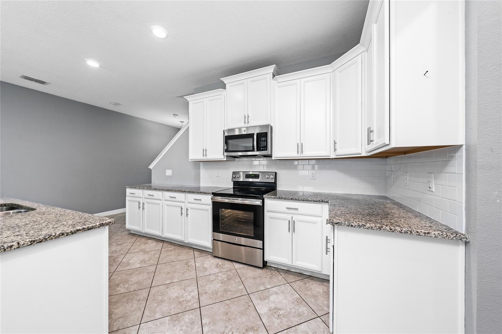 WYNDHAM LAKES ESTATES - Residential