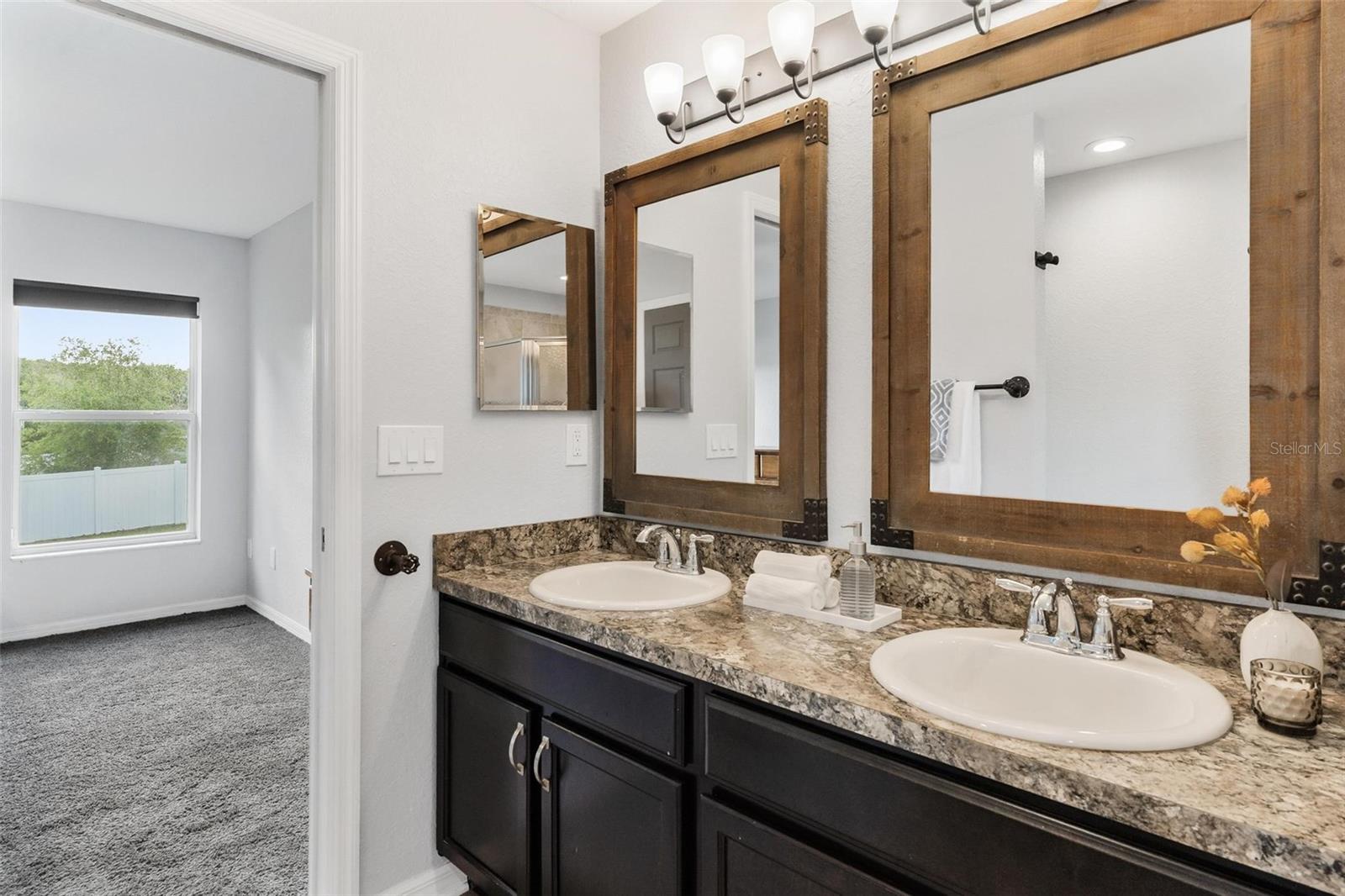 STONEWOOD ESTATES - Residential