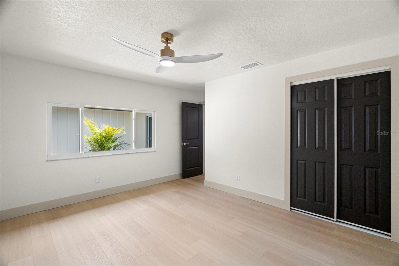 MEADOW LAWN 15TH ADD - Residential