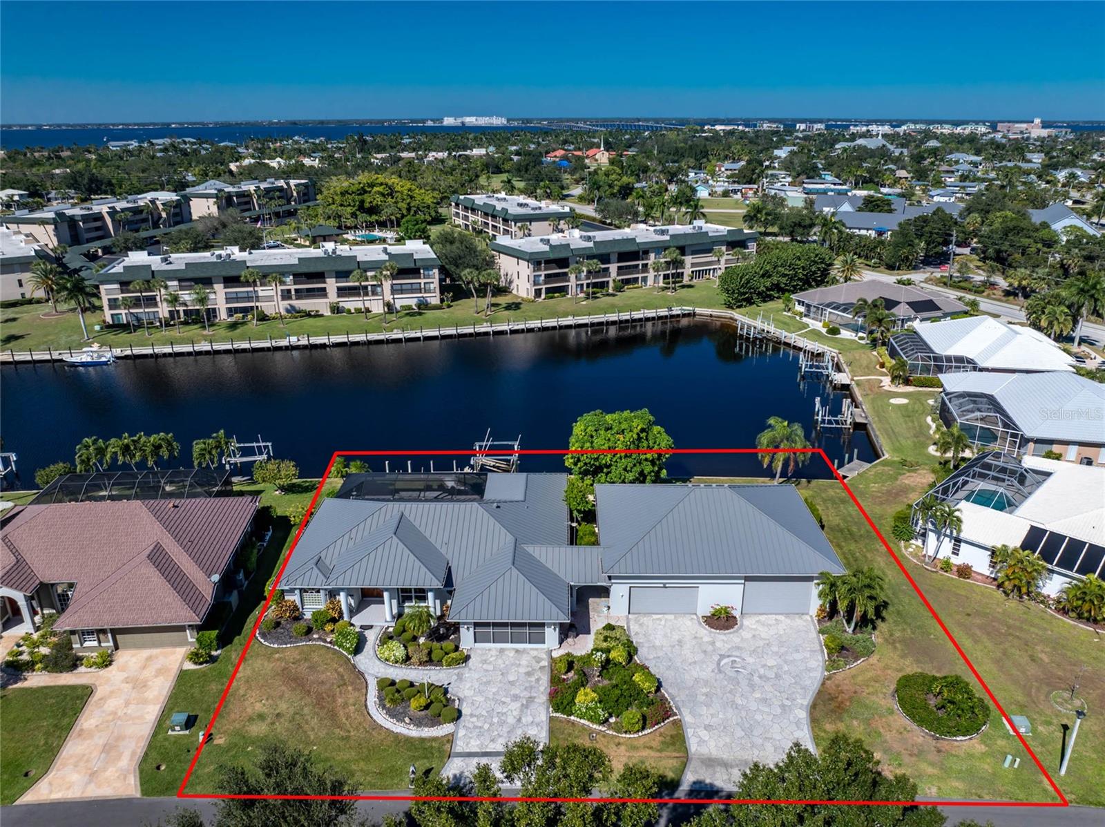 PUNTA GORDA ISLES SEC 11 - Residential