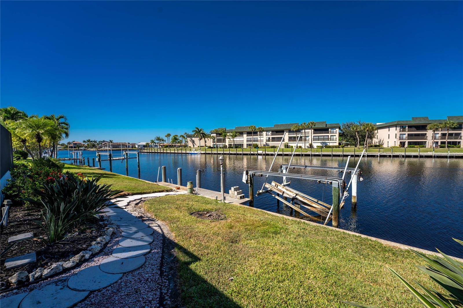 PUNTA GORDA ISLES SEC 11 - Residential