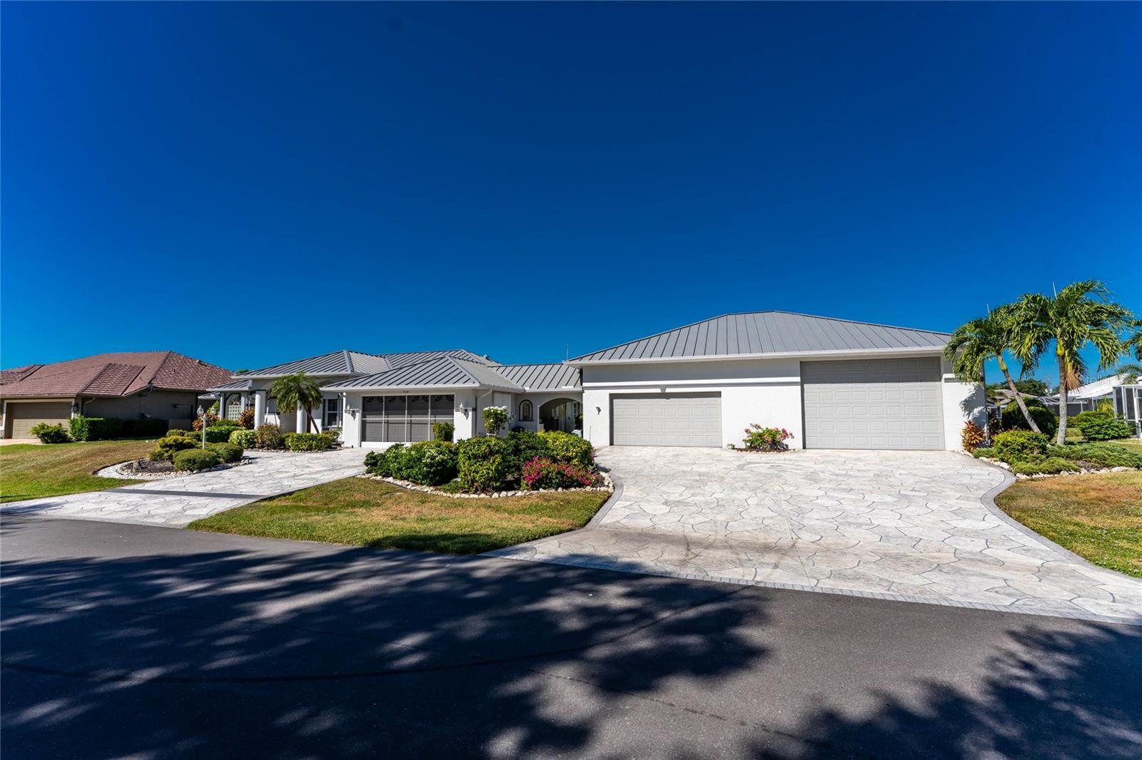 PUNTA GORDA ISLES SEC 11 - Residential