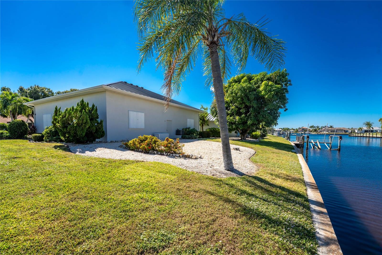PUNTA GORDA ISLES SEC 11 - Residential