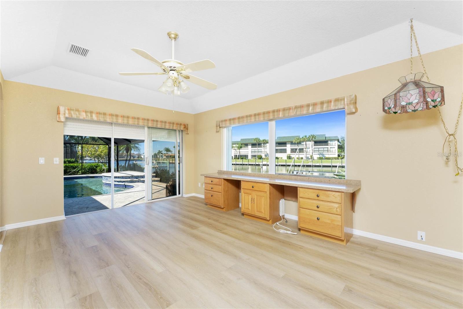 PUNTA GORDA ISLES SEC 11 - Residential