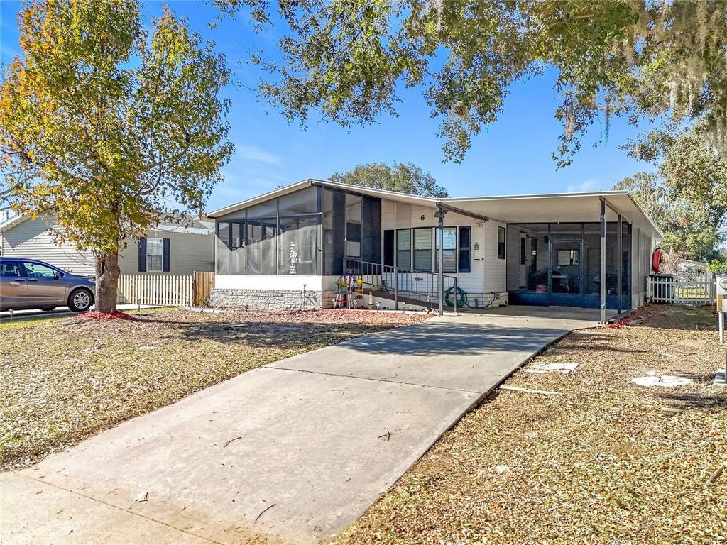 Photo of 6 Cayman Circle, Umatilla, FL 32784 (MLS # S5142684)