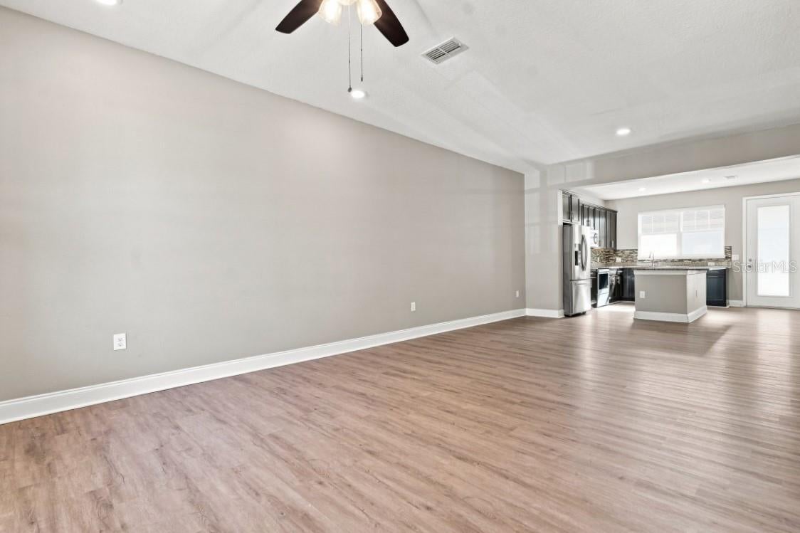 1511 SWEET APPLE STREET