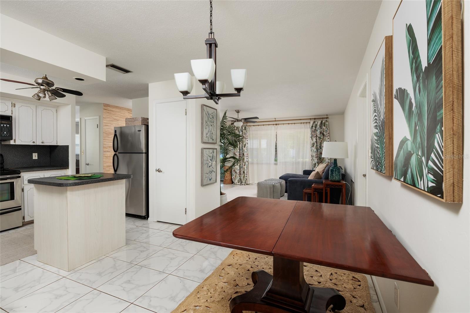 VALIANT ACRES - Residential