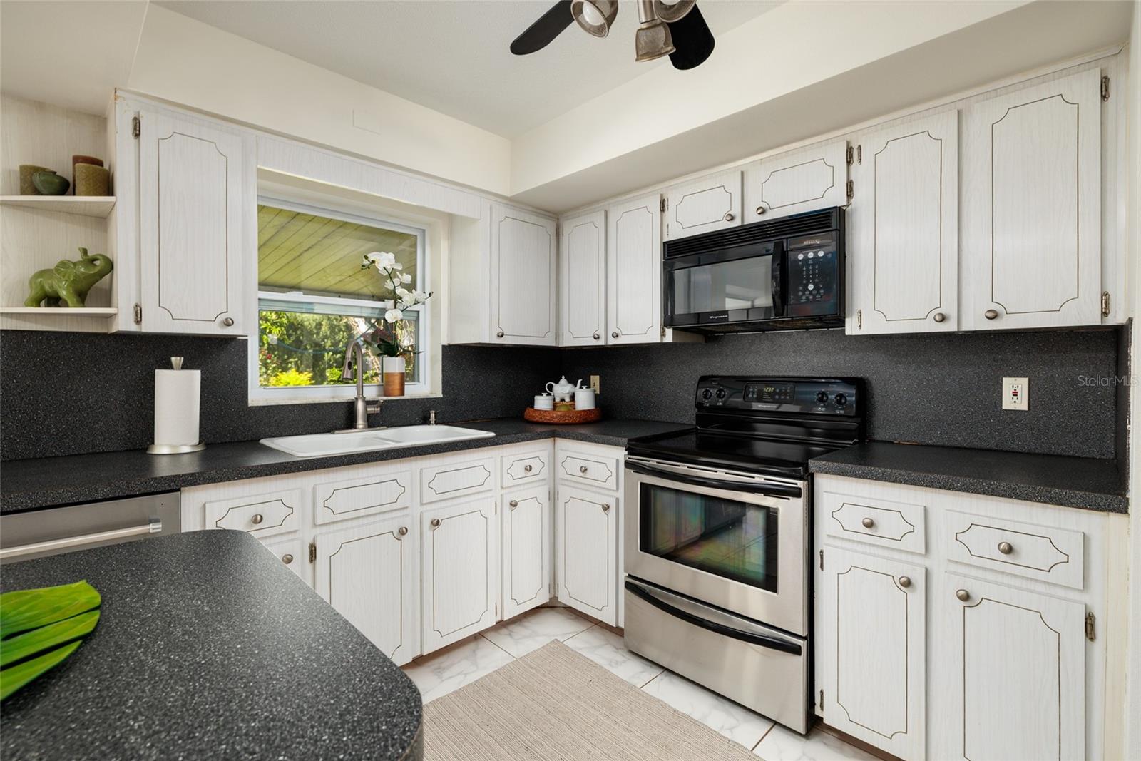 VALIANT ACRES - Residential