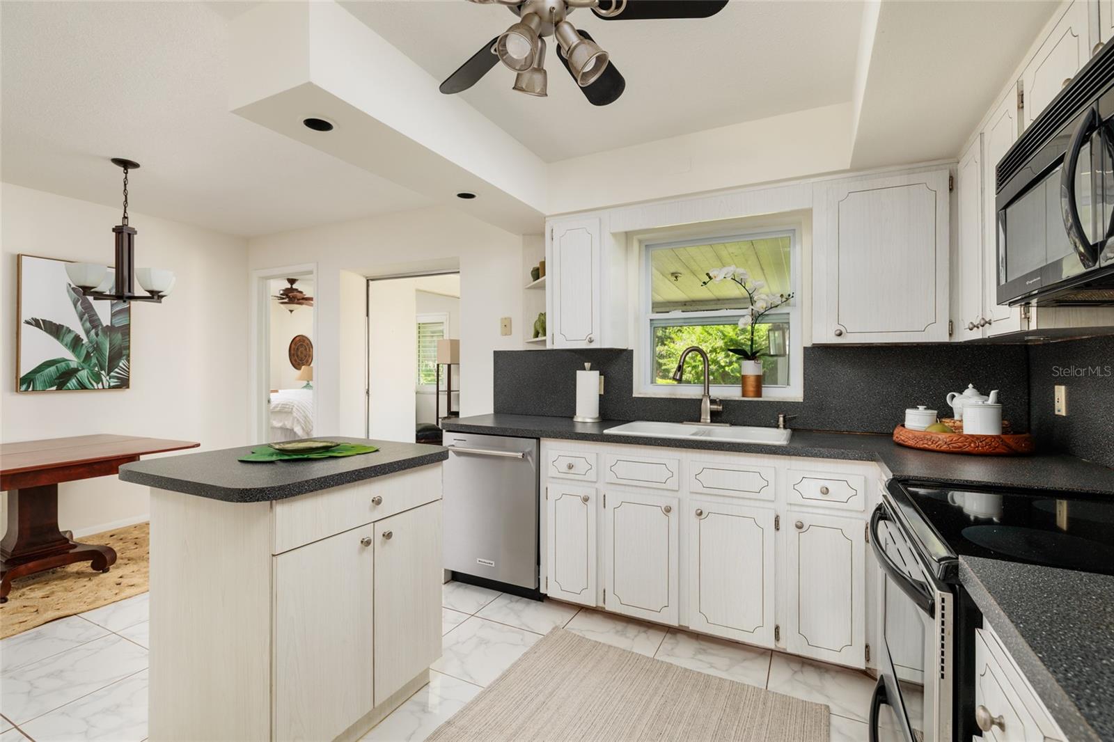 VALIANT ACRES - Residential