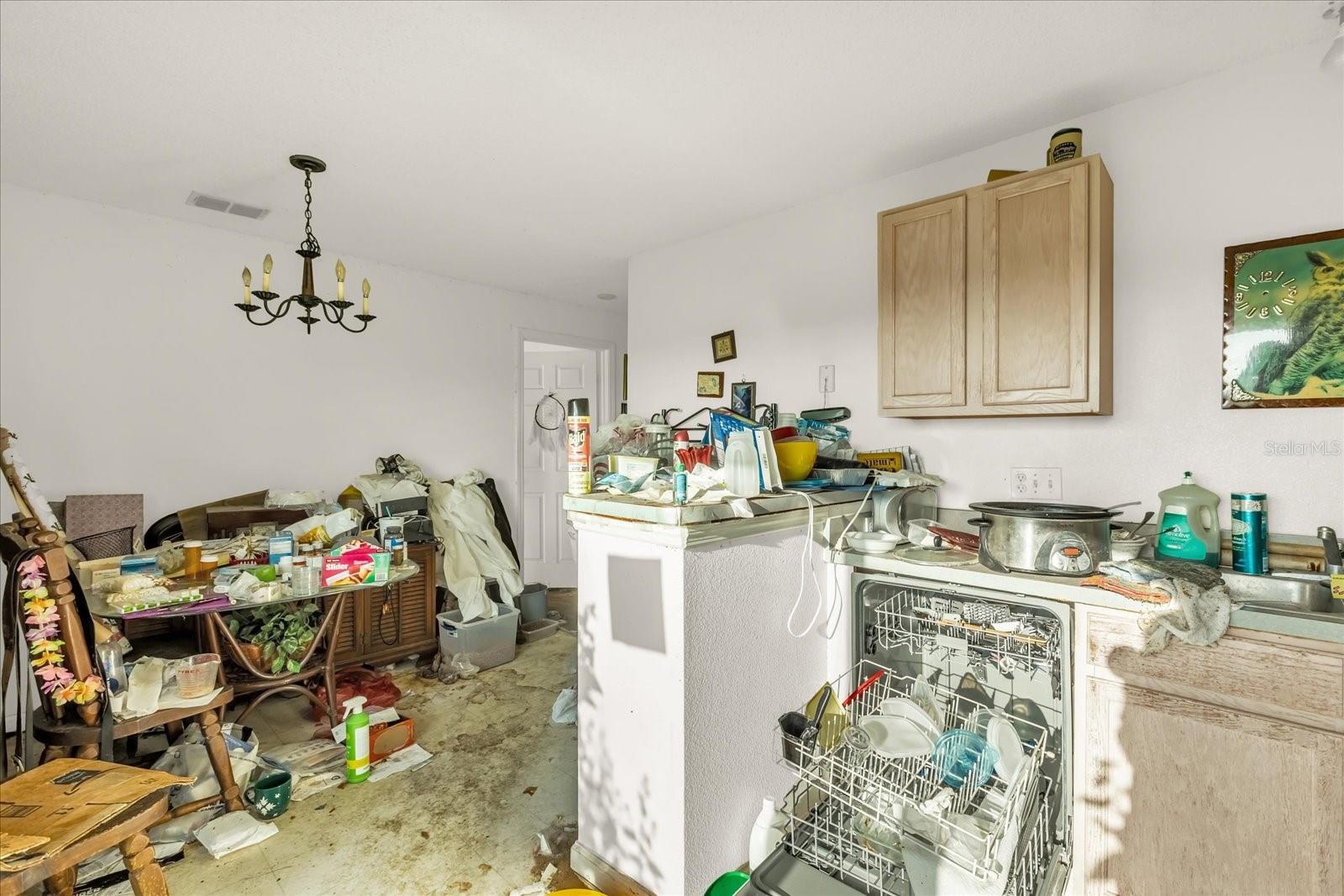 ROYAL RIDGE PH 01 - Residential