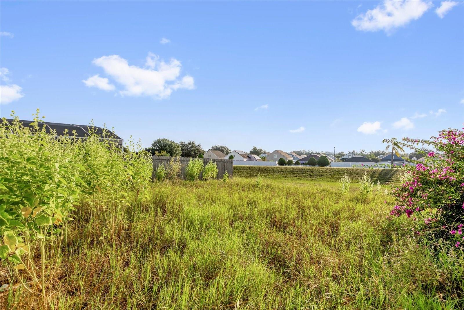 ROYAL RIDGE PH 01 - Residential