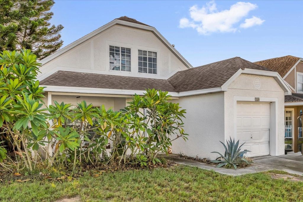 Photo of 728 Belvoir Drive, Davenport, FL 33837 (MLS # O6349919)