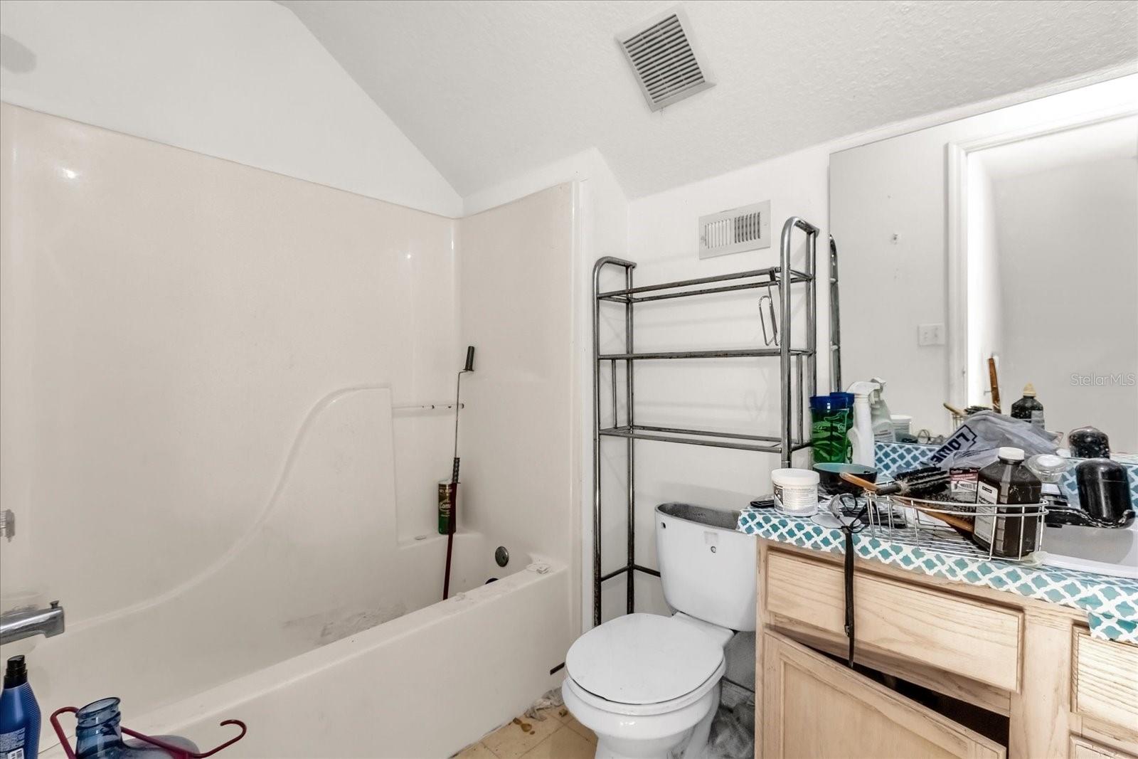 ROYAL RIDGE PH 01 - Residential