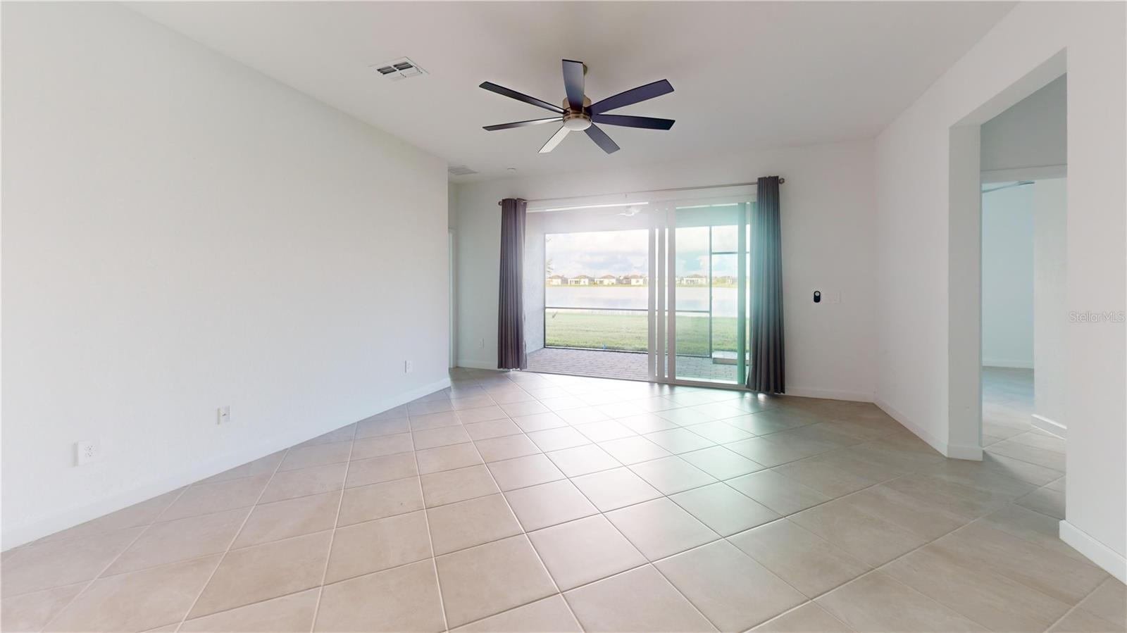 COCO BAY - Residential Lease