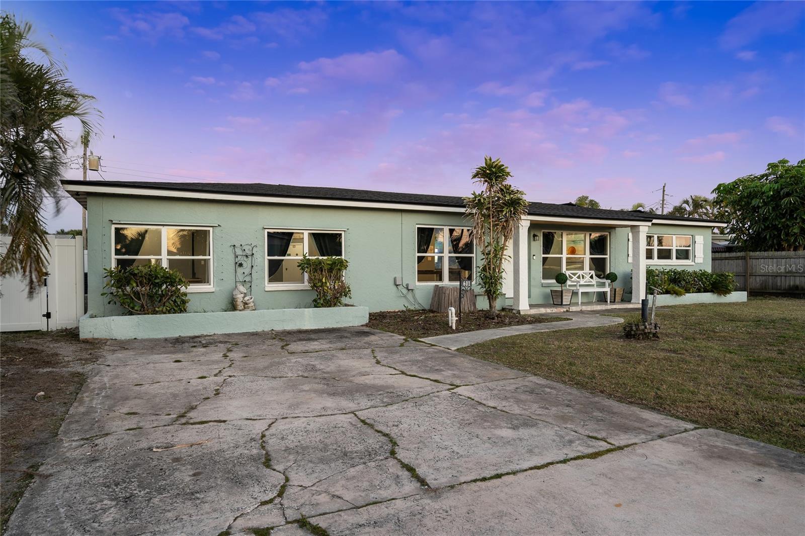 SOUTH PATRICK SHORES SEC 02 - Residential Lease