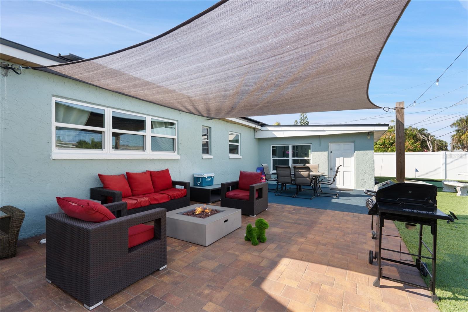 SOUTH PATRICK SHORES SEC 02 - Residential Lease