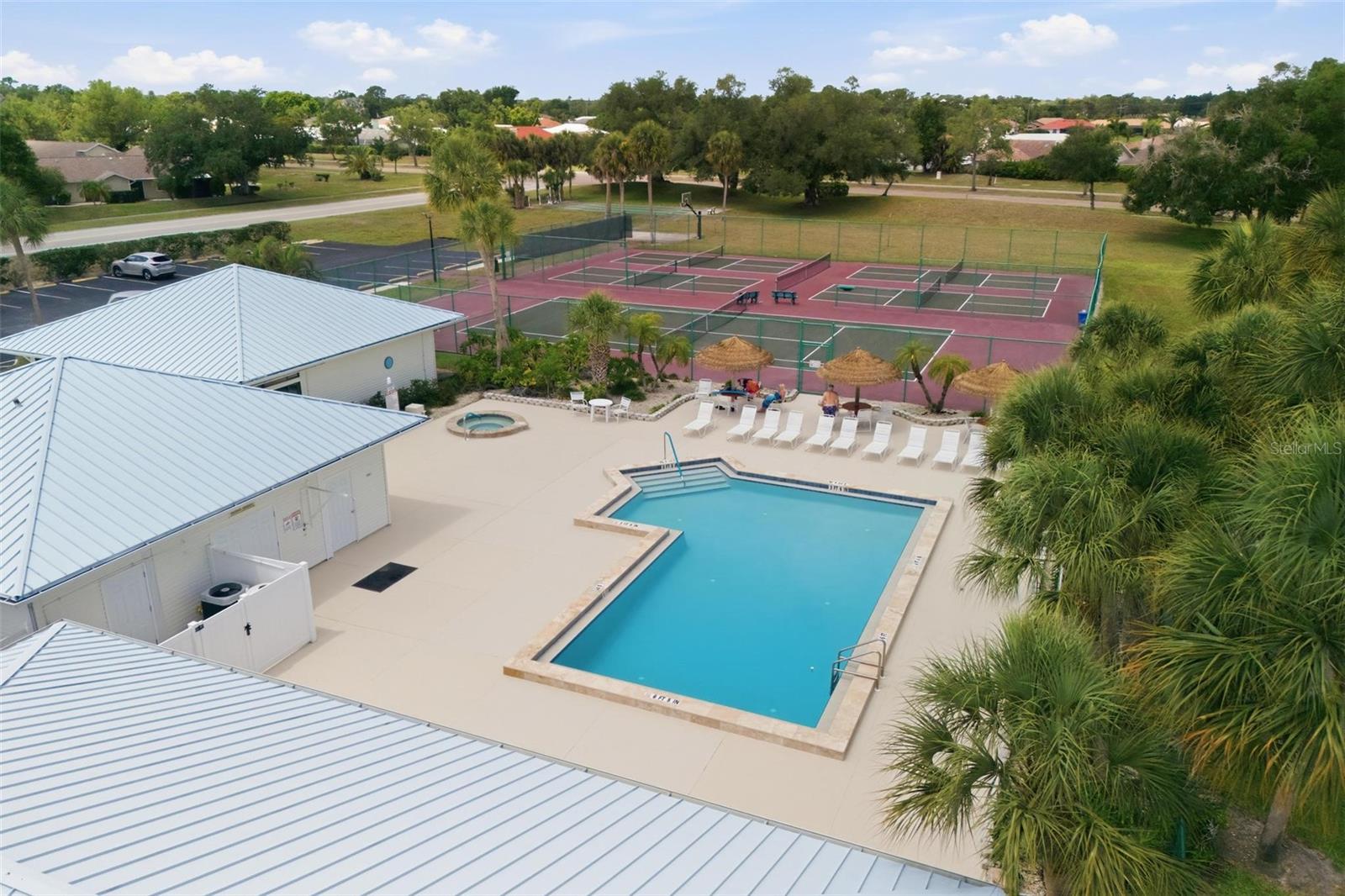 HERON LAKES - Residential